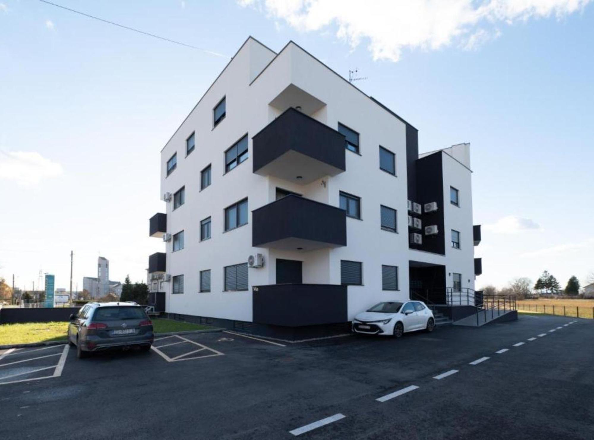 Apartment Kona - Free Parking & Self Check-In Ivanja Reka Exterior photo