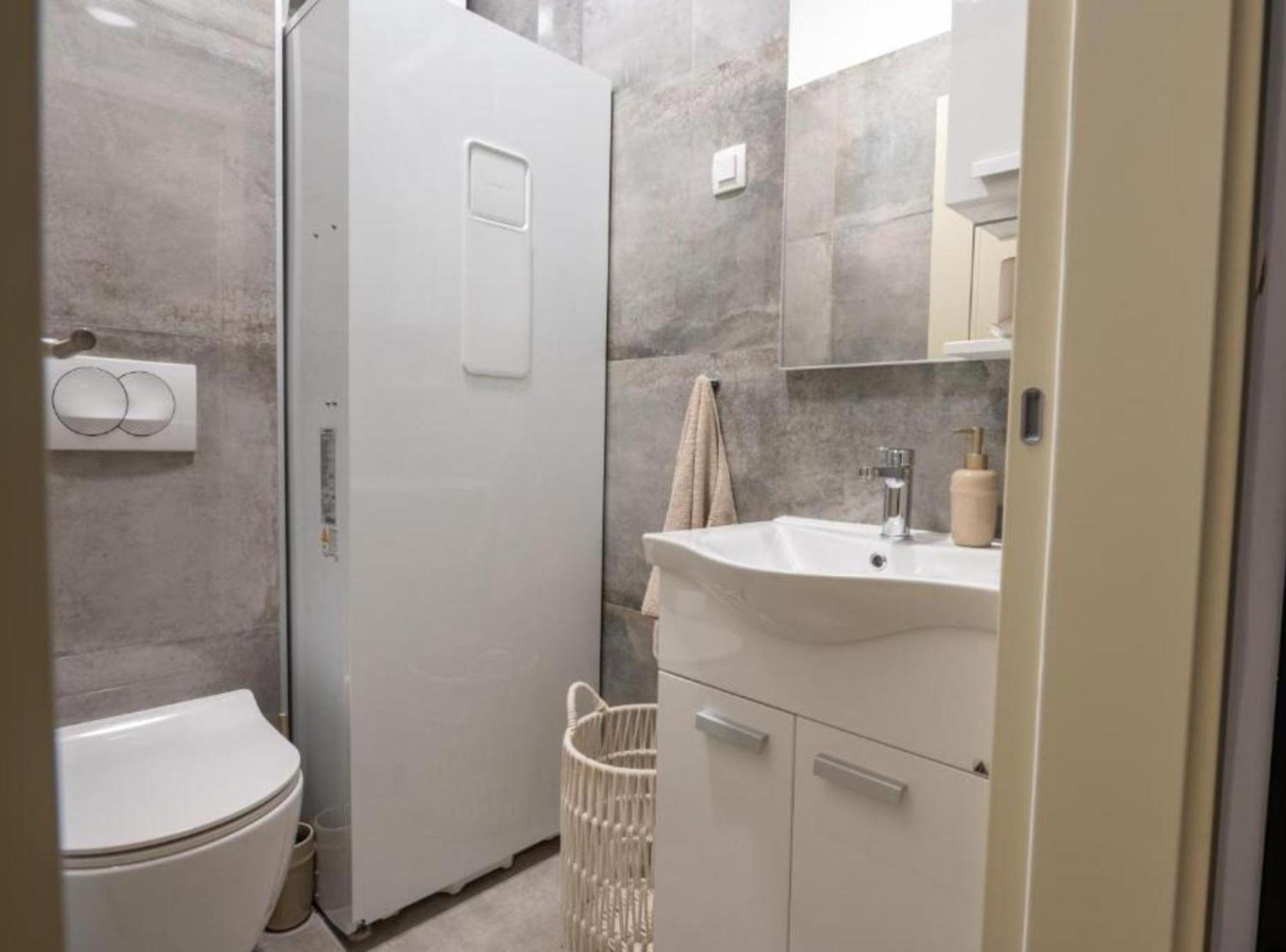 Apartment Kona - Free Parking & Self Check-In Ivanja Reka Exterior photo